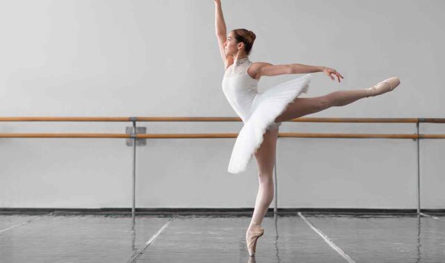 https://talkndance.com/wp-content/uploads/2019/05/inner_event_dance_03-640x379.jpg